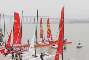 競帆黃河！首屆三門峽“黃河船奇”帆船公開賽起航